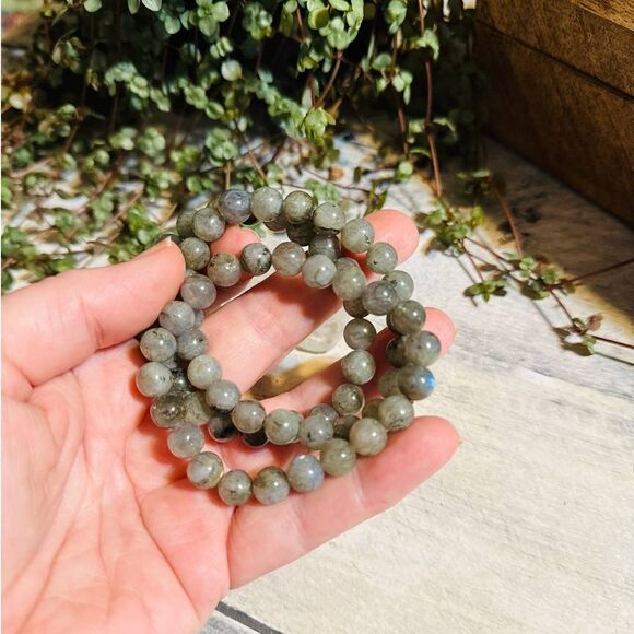 Natural Labradorite Beaded Stretch Bracelet - Picture 8 of 8